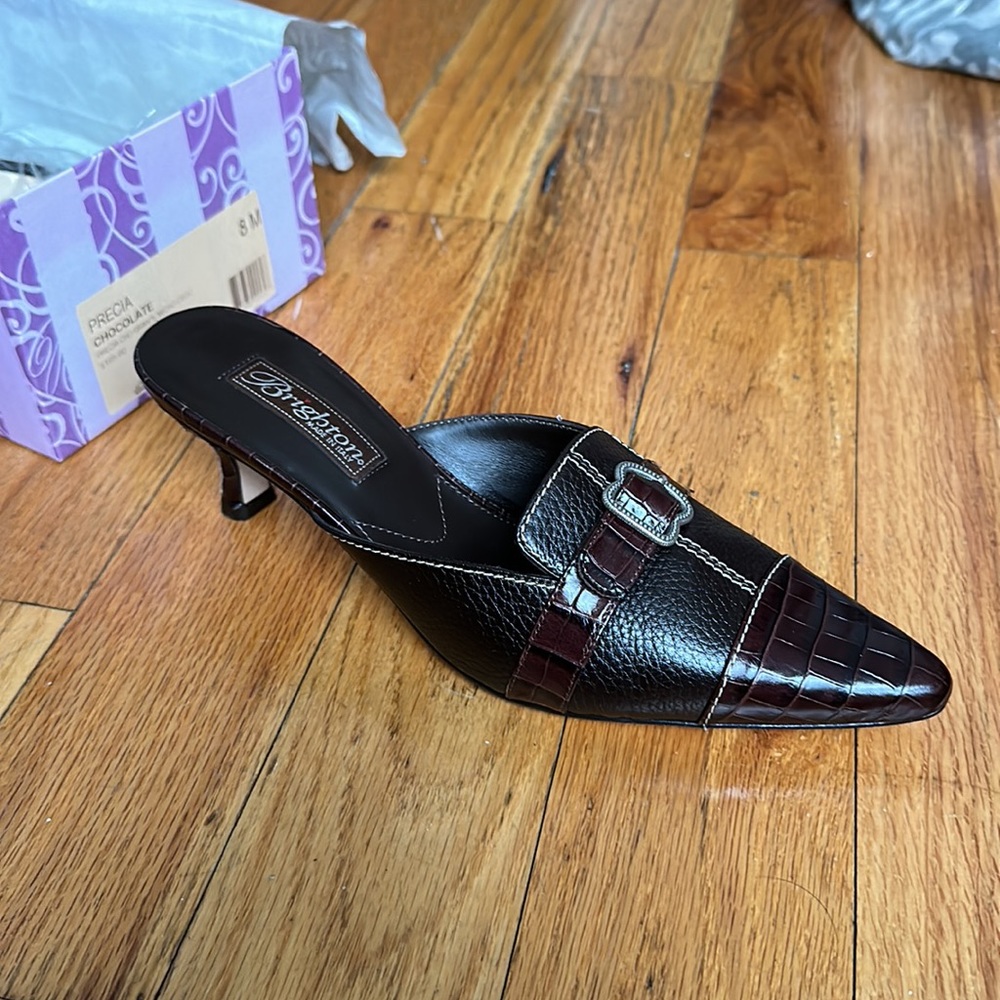 BRIGHTON ITALIAN FOOTWEAR beautiful Chocolate brown croc detail.